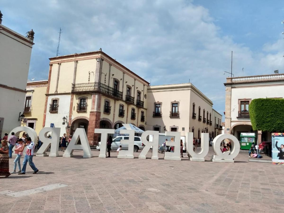 Cuauhtemoc Hotel 2*